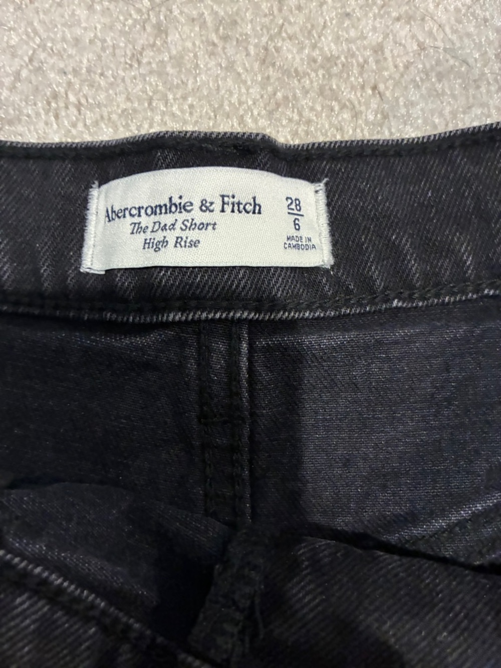 Women’s Abercrombie & Fitch Black denim High-Rise Dad Shorts size 28 - Picture 3 of 6